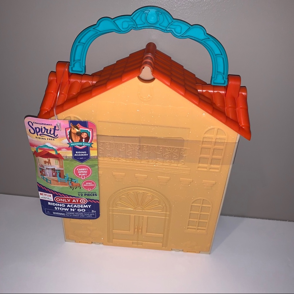 Spirit Riding Free Stow 'n Go Barn Playset - Picture 3 of 3